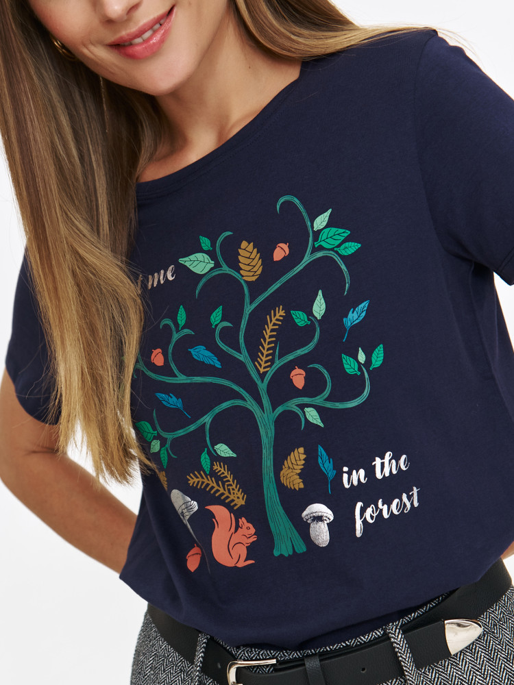 Granatowy t-shirt z kolorowym nadrukiem