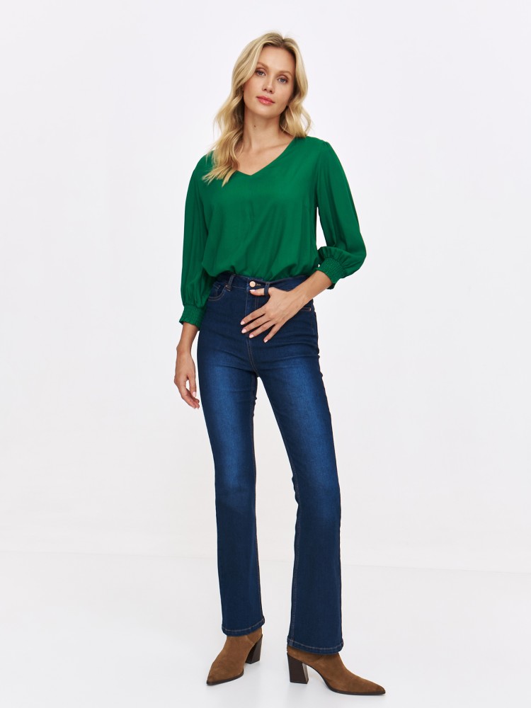 Zielona bluzka z dekoltem w serek