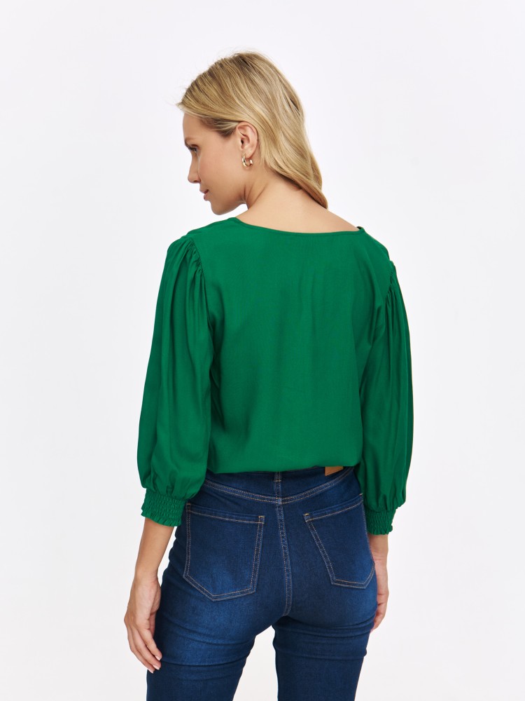 Zielona bluzka z dekoltem w serek