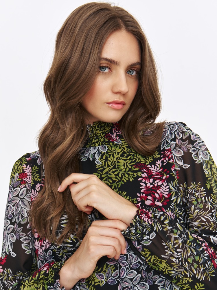 Bluzka w kwiatowy wzór Bluzka w kwiatowy wzór