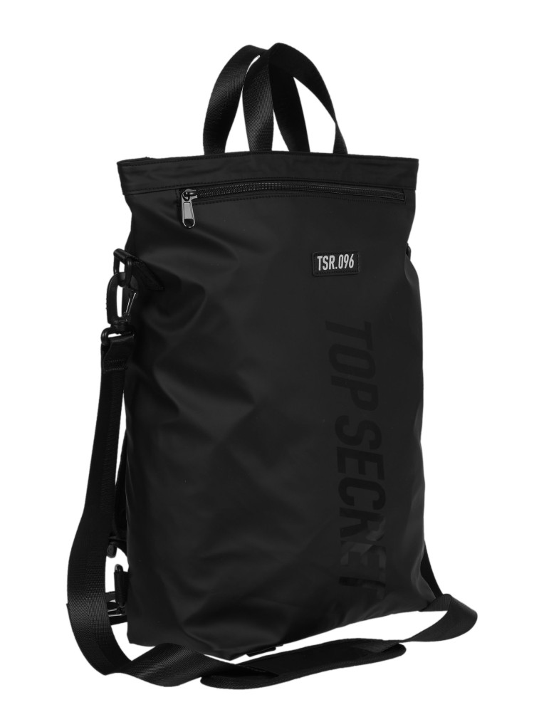 Plecak z elementami technicznymi