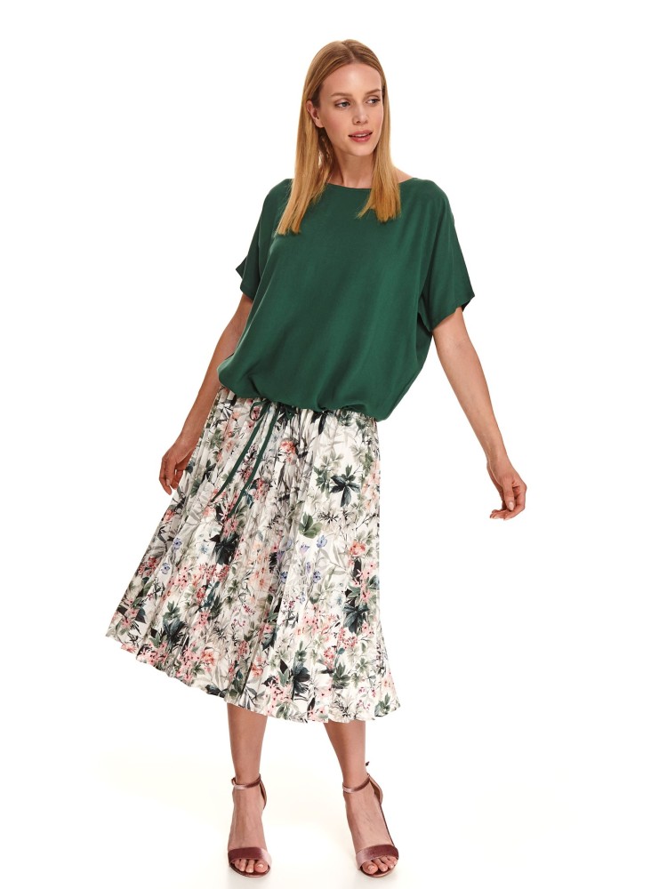 Luźna bluzka z wiązaniem na dole