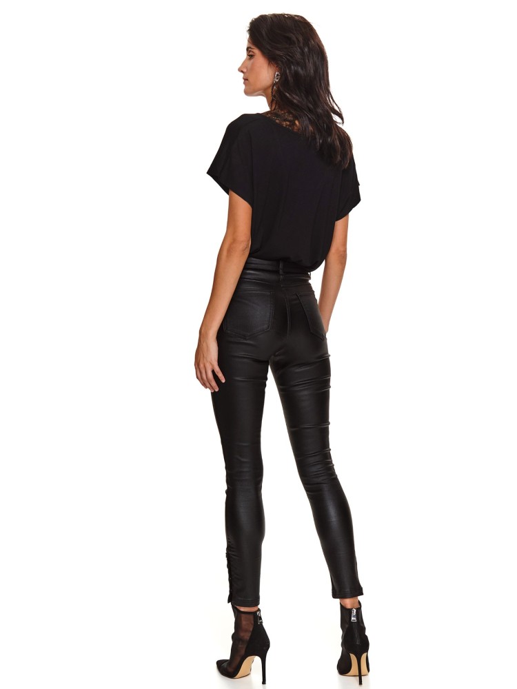 Bluzka z krótkim rękawem i koronką przy dekolcie