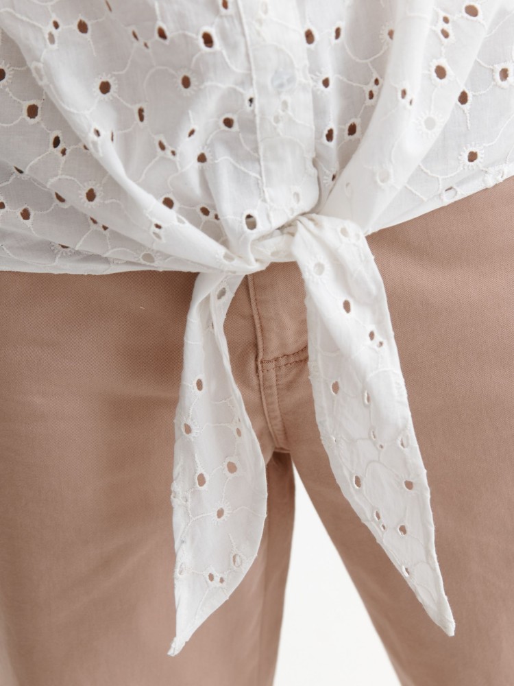 Bluzka z wiązaniem Bluzka z wiązaniem