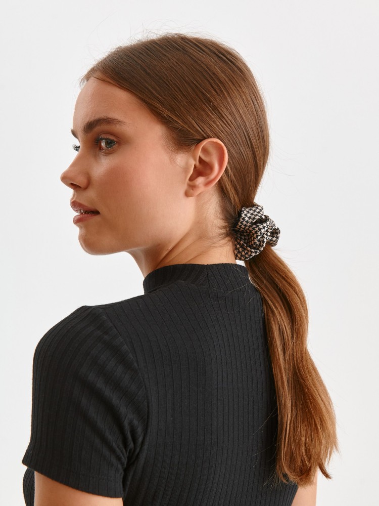 Dopasowany półgolf damski z krótkim rękawem