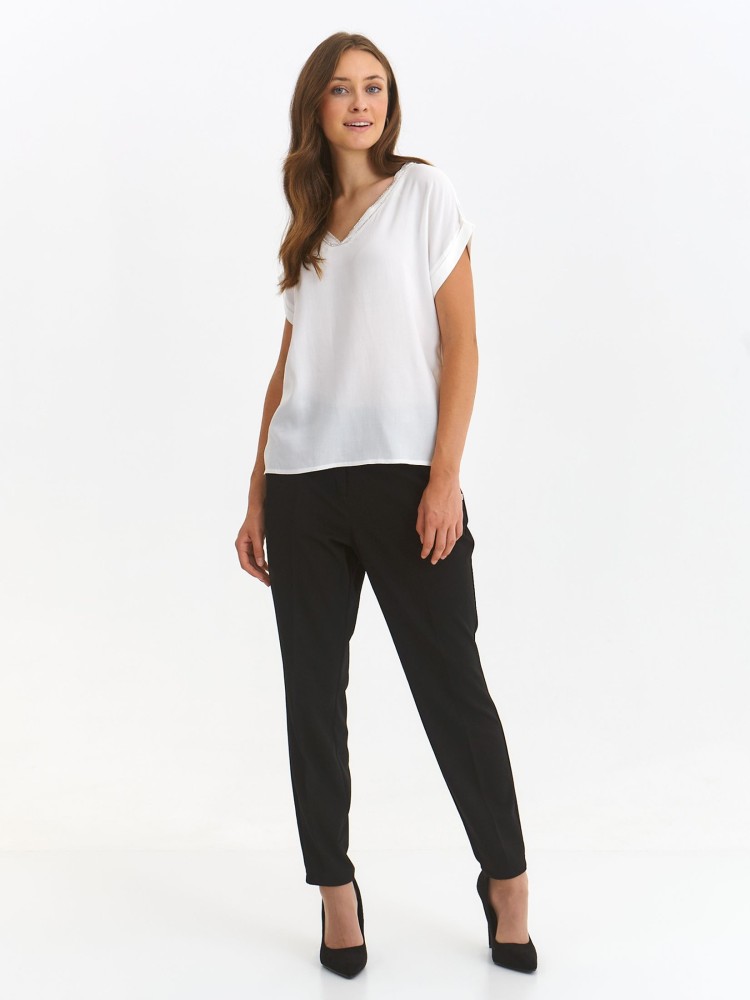 Bluzka z błyszczącym zdobieniem Bluzka z błyszczącym zdobieniem