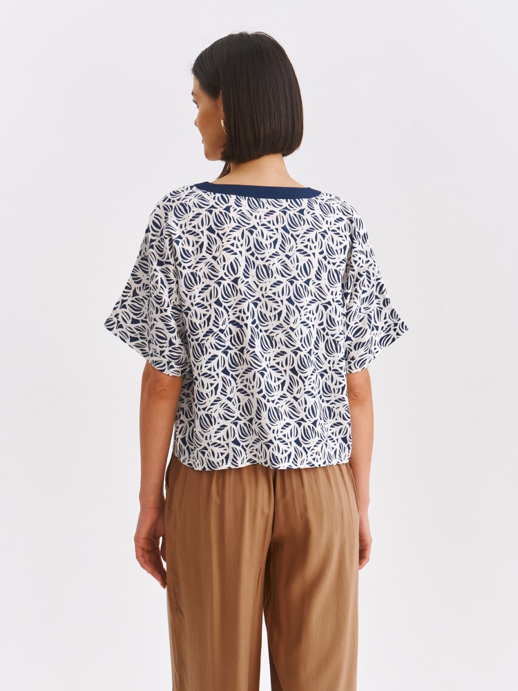 Bluzka o shapie kimonowym Bluzka o shapie kimonowym