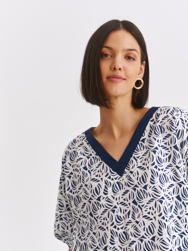 Bluzka o shapie kimonowym Bluzka o shapie kimonowym