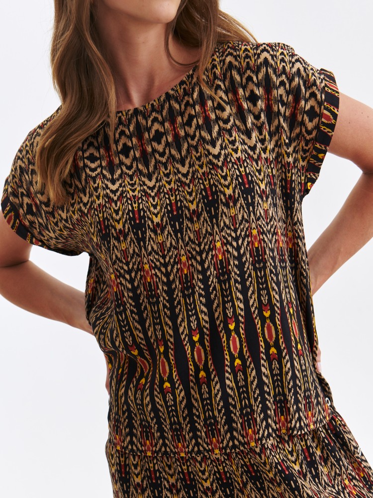 Bluzka z krótkim rękawem z orientalnym nadrukiem Bluzka z krótkim rękawem z orientalnym nadrukiem