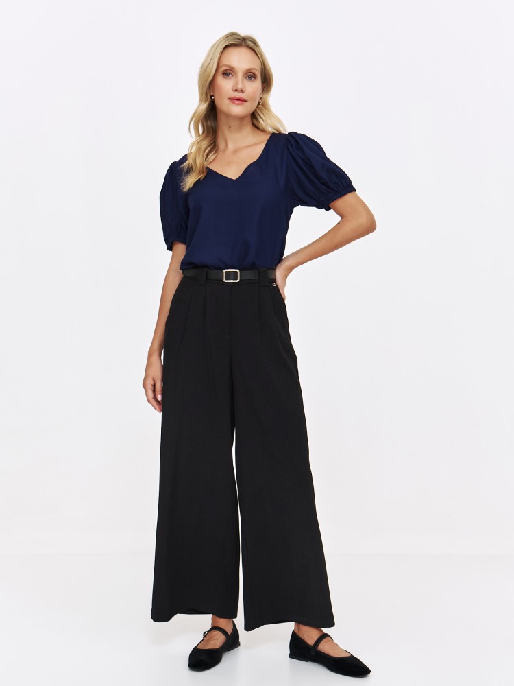 Granatowa bluzka z dekoltem w serek