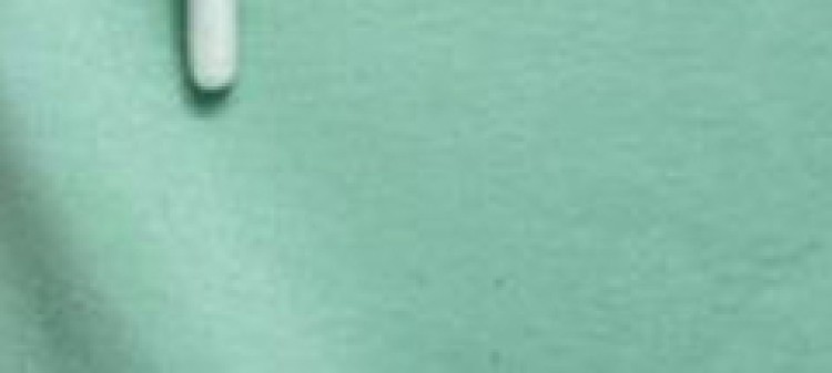 Długa, rozpinana bluza z kapturem