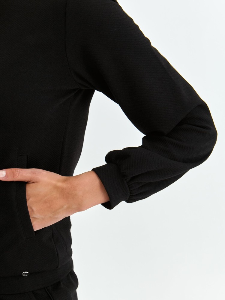 Czarna bomberka damska