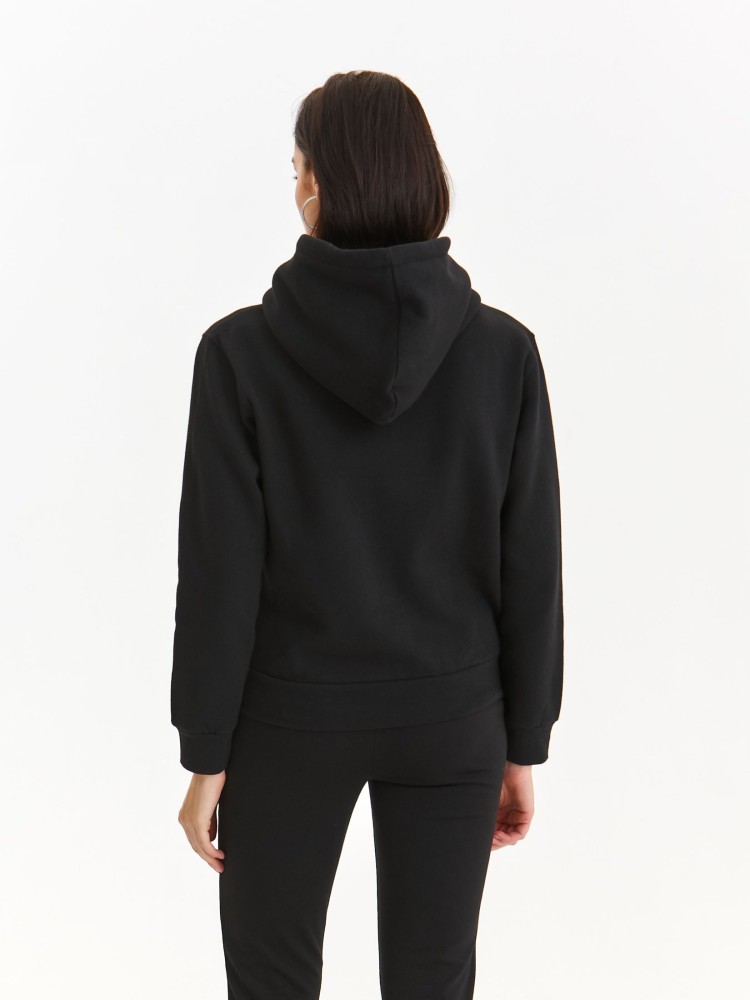 Bluza z kapturem ozdobiona kryształkami Bluza z kapturem ozdobiona kryształkami