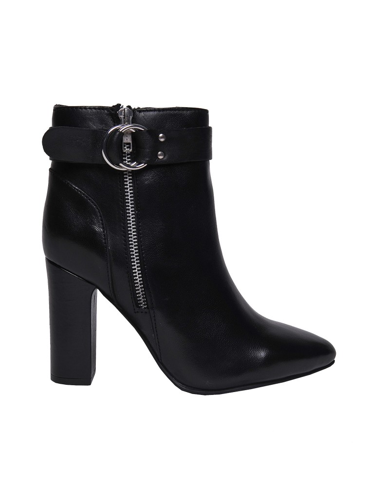 Skórzane botki z zamkiem