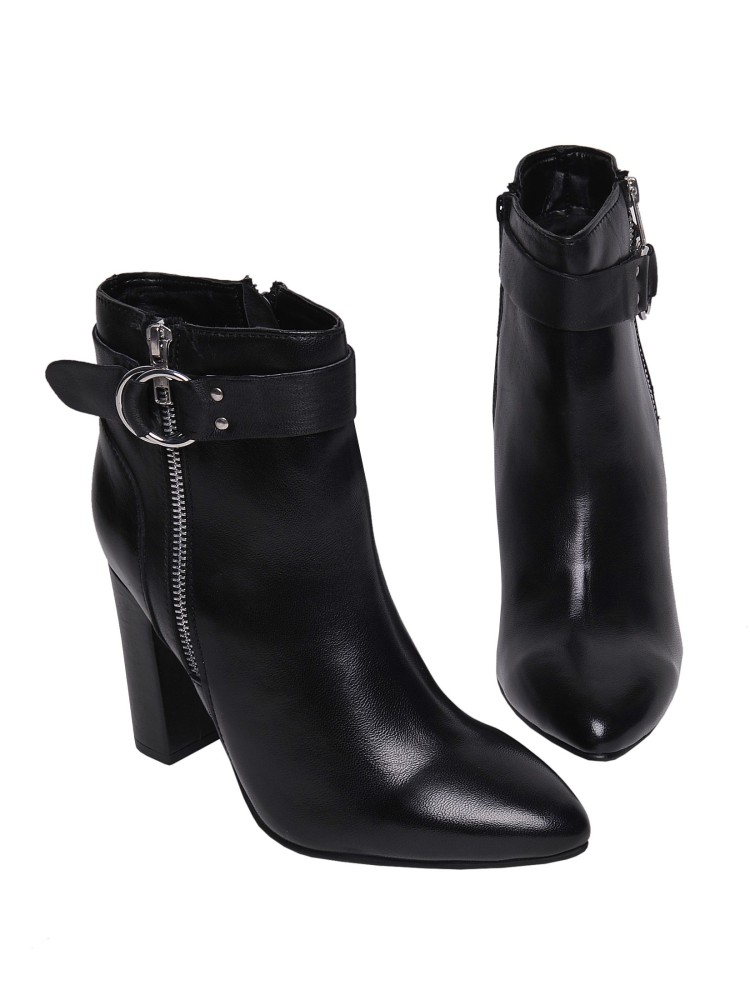 Skórzane botki z zamkiem