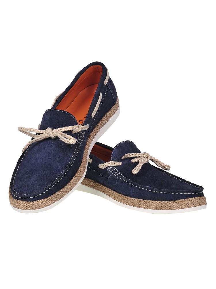 Skórzane mokasyny w marynarskim stylu