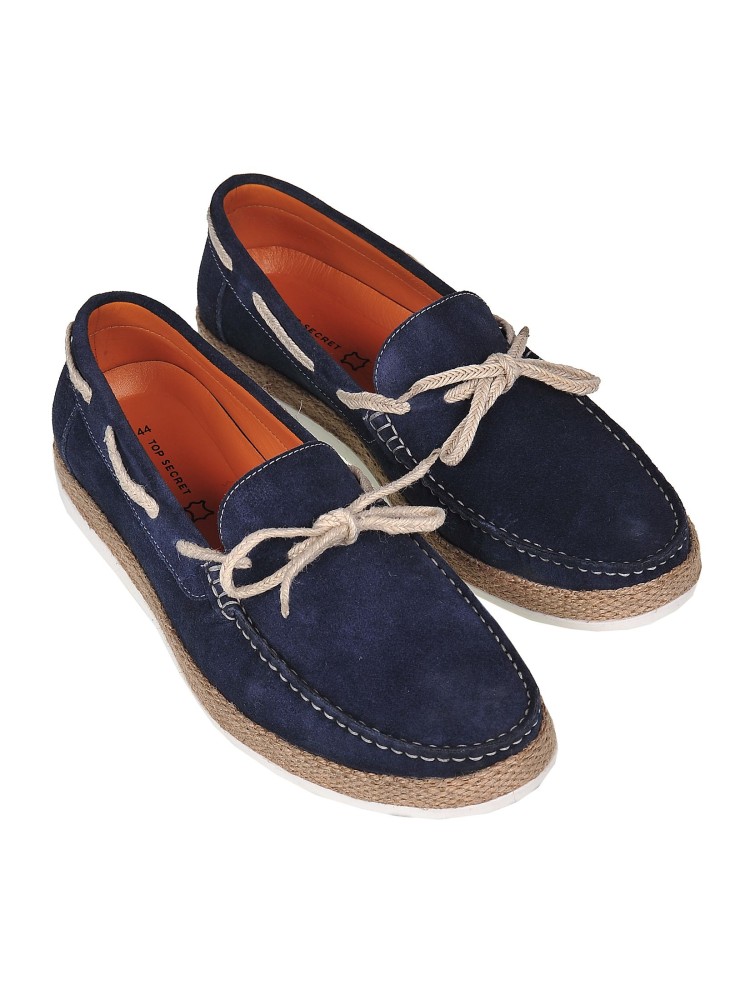 Skórzane mokasyny w marynarskim stylu