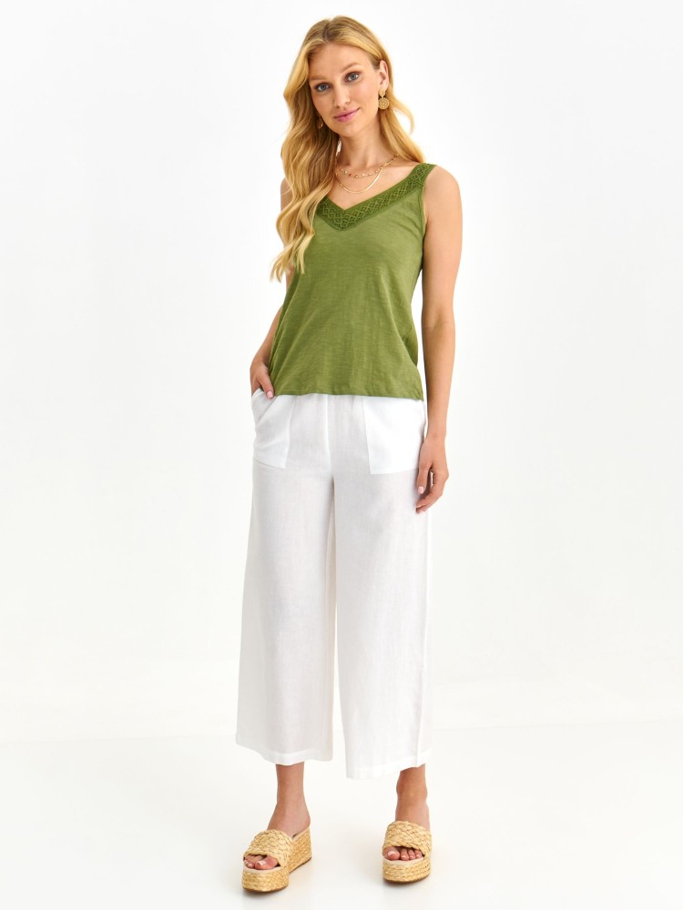 Bluzka z ozdobną koronką