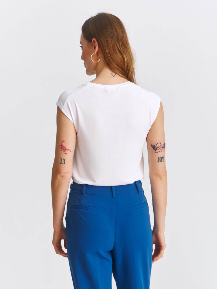 Bluzka z ozdobnymi guzikami