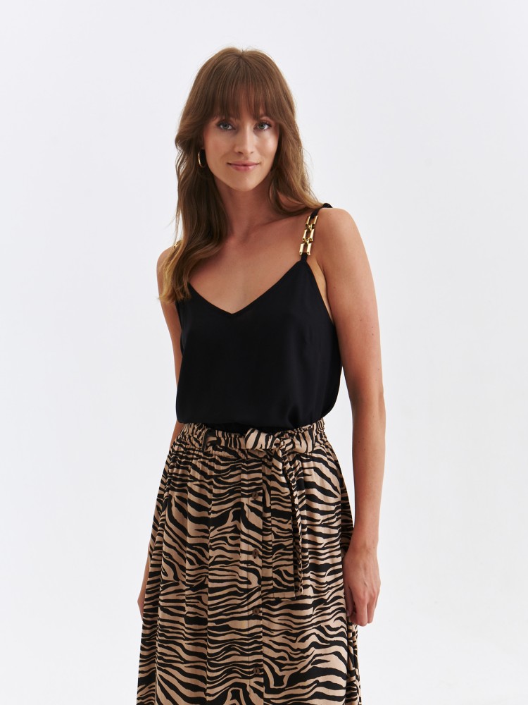 Bluzka na ramiączkach z ozdobnym łańcuchem