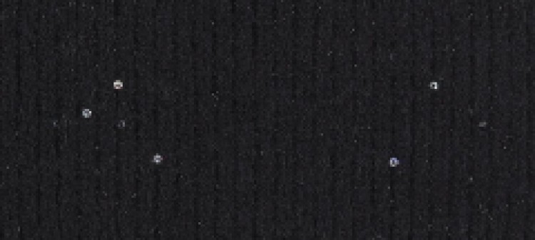 Czapka damska z błyszczącymi cekinami 