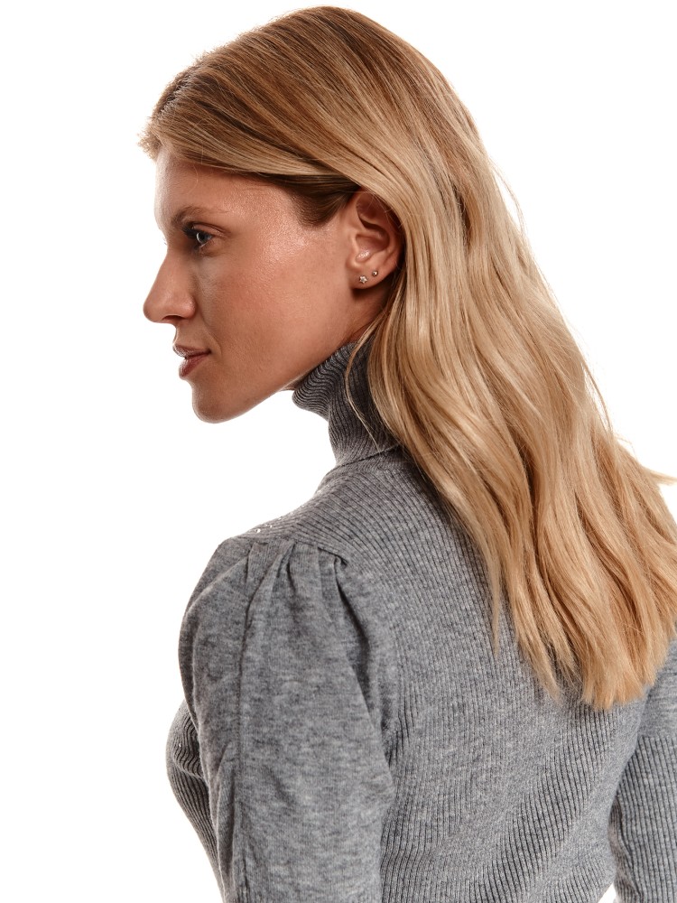 Sweter z golfem i kryształkami Sweter z golfem i kryształkami