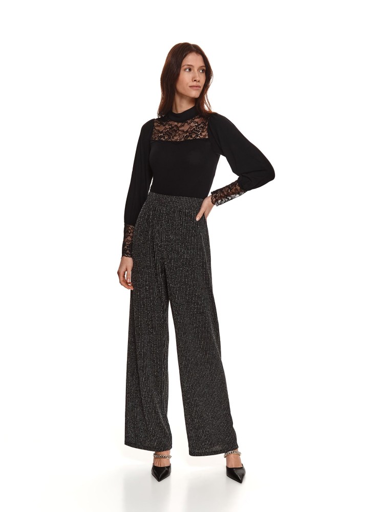 Body z koronkowymi wstawkami