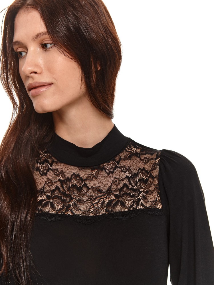 Body z koronkowymi wstawkami