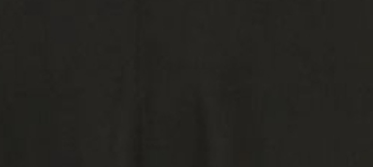 Kombinezon z ozdobnymi taśmami