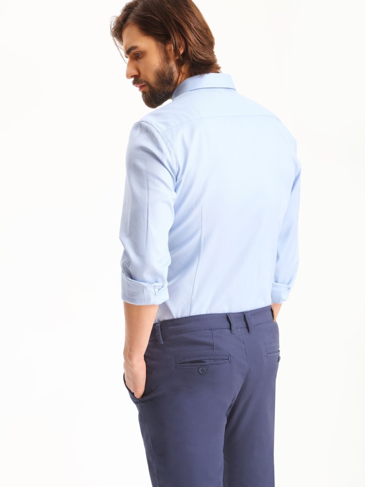 Koszula męska o kroju regularnym ze strukturalnej tkaniny