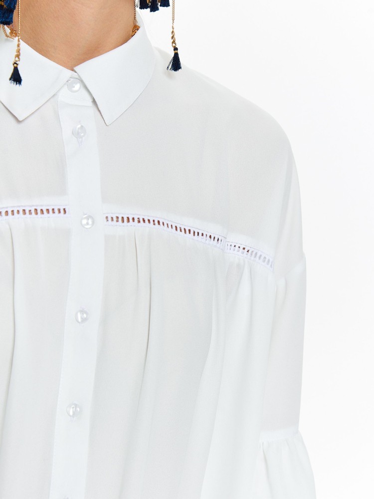 Damska luźna koszula z falbanami