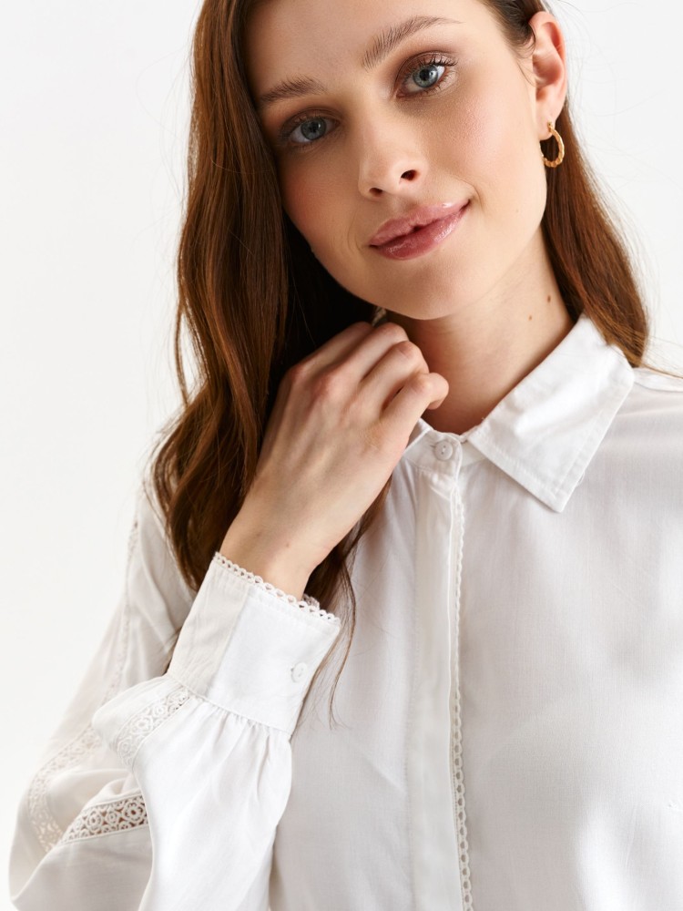 Koszula damska z ażurowymi wstawkami