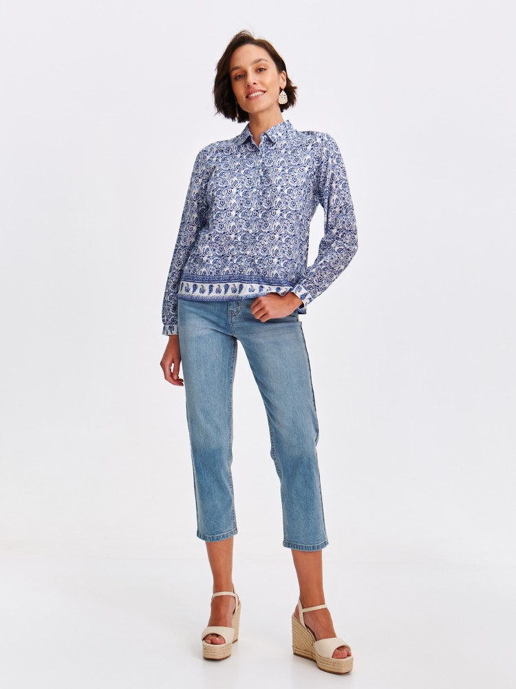 Koszula z ozdobnym wykończeniem Koszula z ozdobnym wykończeniem