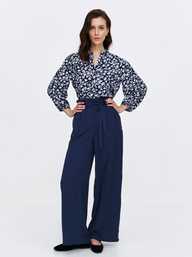 Granatowa koszula damska w kwiaty