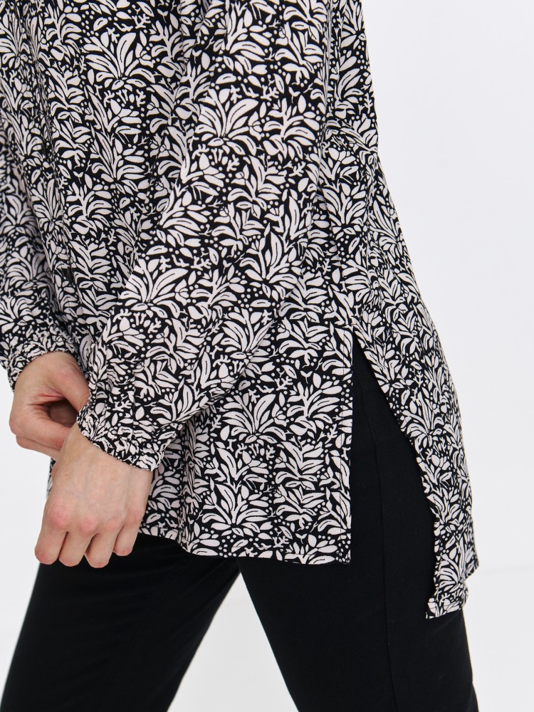 Koszula damska o dłuższym fasonie