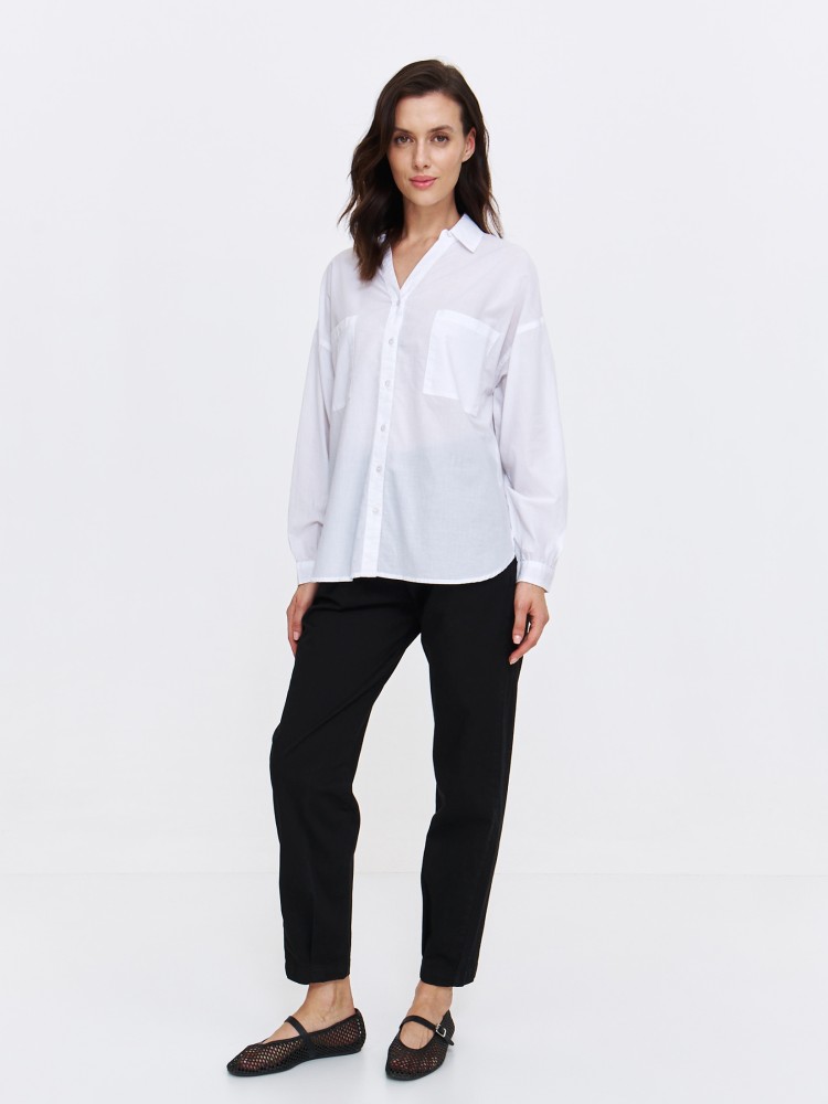 Biała koszula damska z kieszenią Biała koszula damska z kieszenią