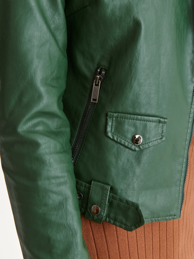 Ciemnozielona ramoneska z paskiem