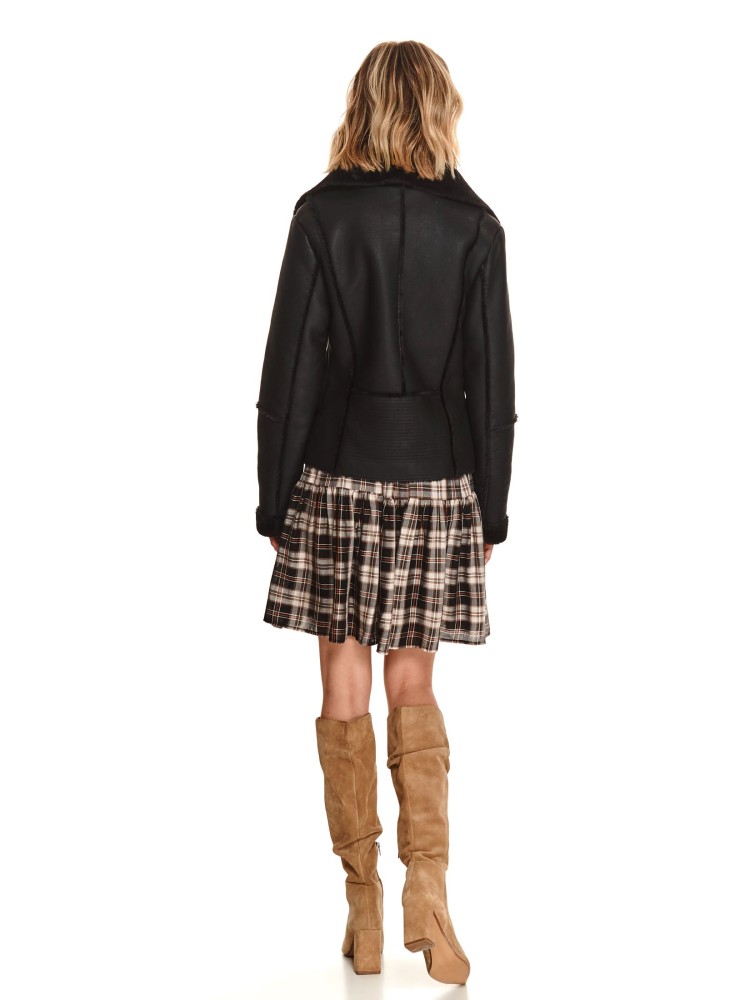 Krótka kurtka ze skóry ekologicznej z futerkiem