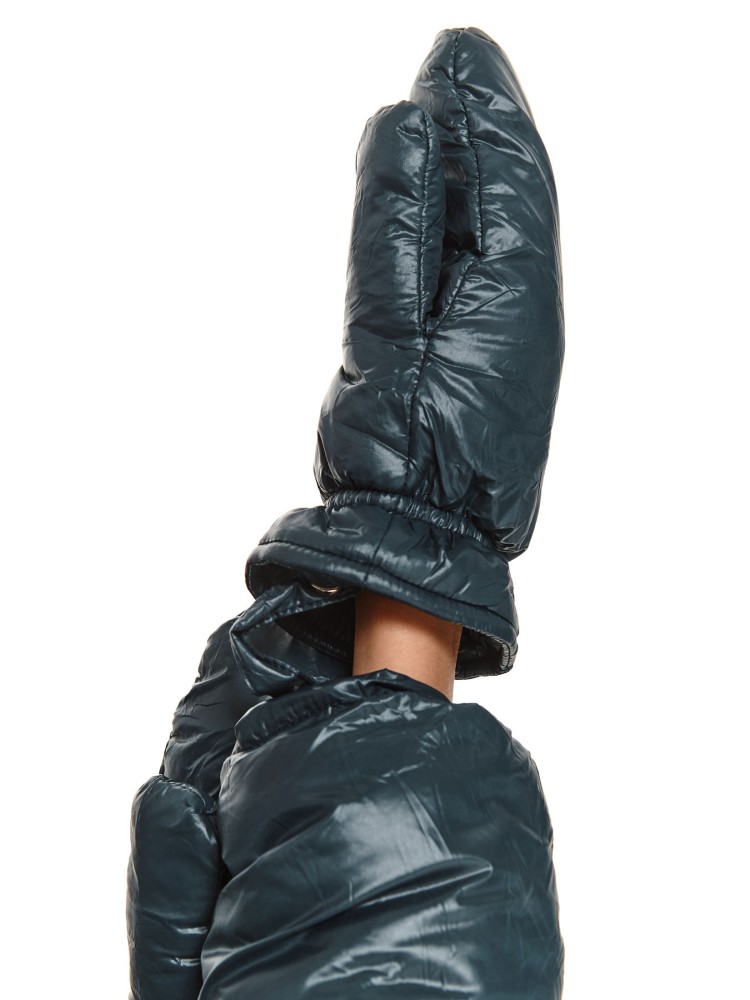 Dłuższa kurtka z rękawiczkami