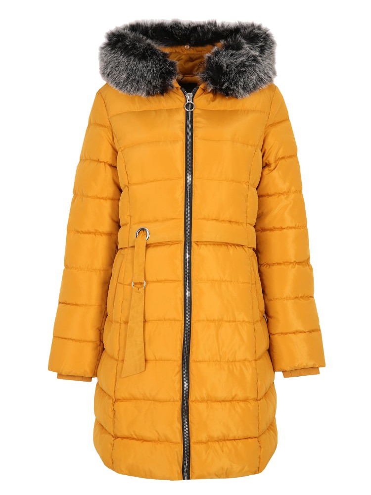 Pikowana kurtka z futerkiem przy kapturze Pikowana kurtka z futerkiem przy kapturze