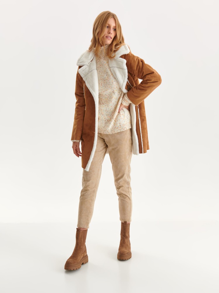 Kożuch z kołnierzem