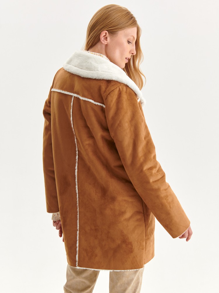 Kożuch z kołnierzem