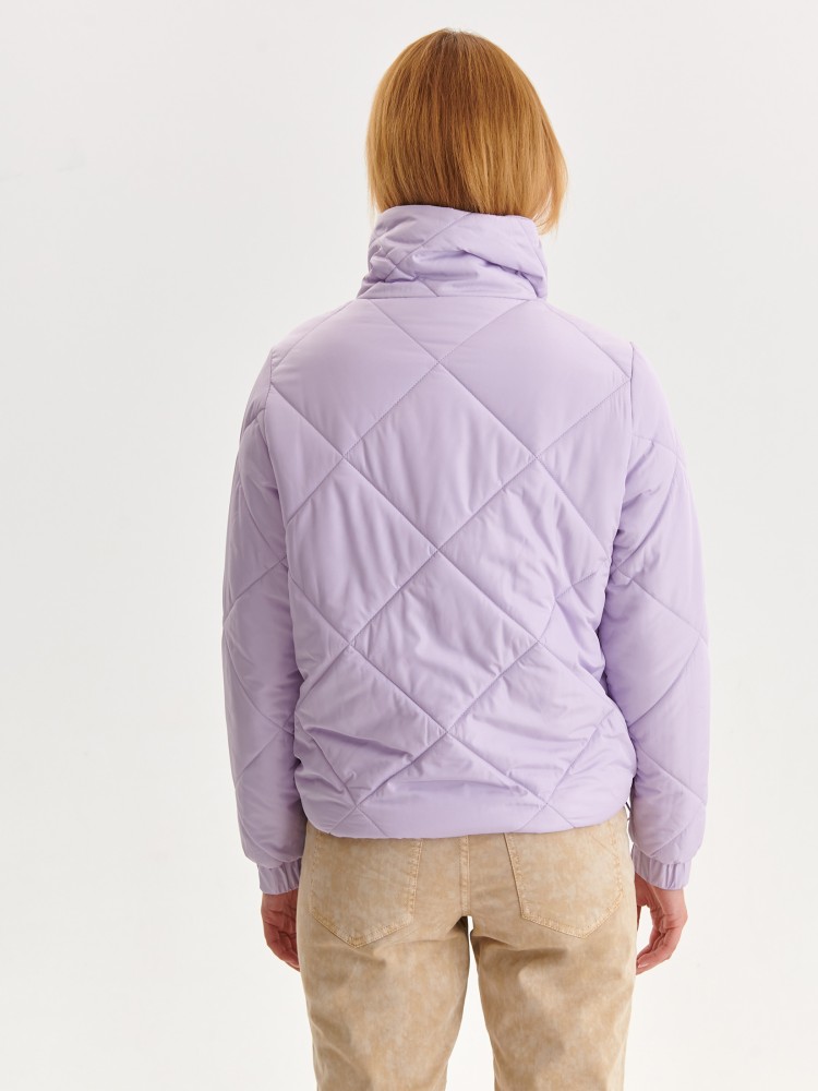 Pikowana krótka kurtka