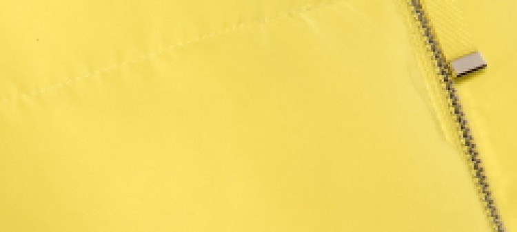 Krótka pikowana kurtka z futerkiem