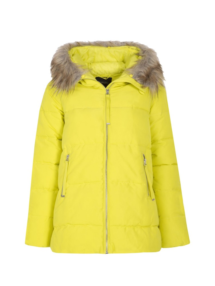 Krótka pikowana kurtka z futerkiem