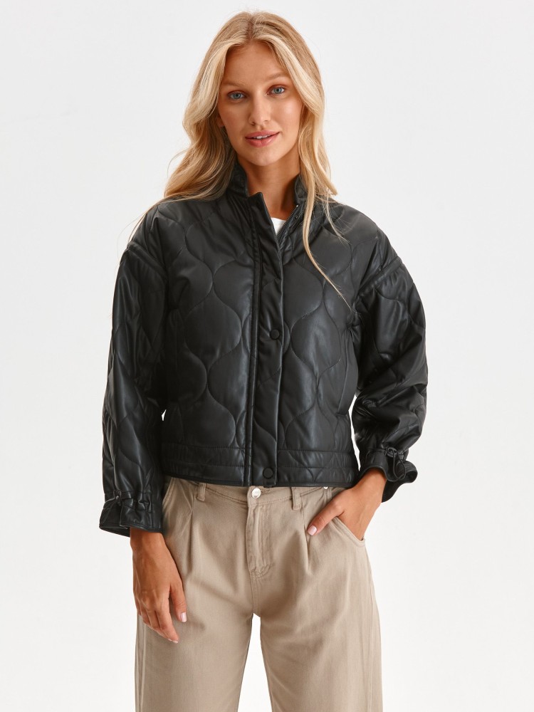 Krótka pikowana kurtka z ekoskóry