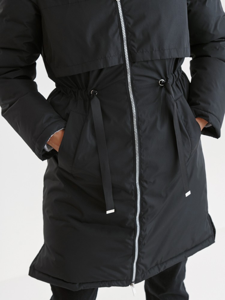 Parka damska z futerkiem przy kapturze