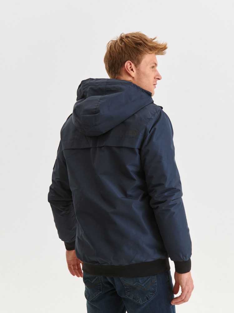 Kurtka zimowa z technicznej tkaniny