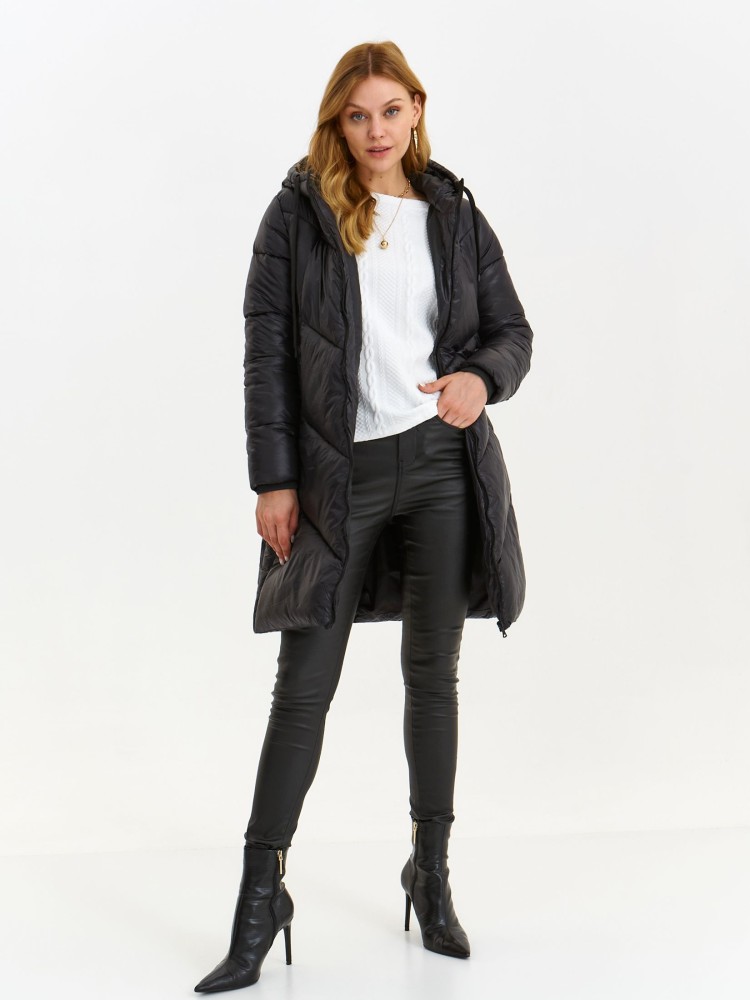 Długi pikowany płaszcz z kapturem