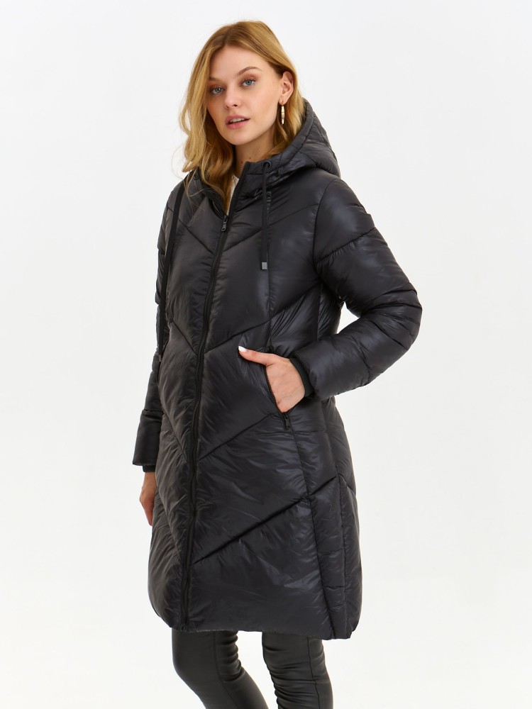 Długi pikowany płaszcz z kapturem